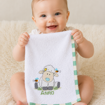 Lamb sitting burp cloth